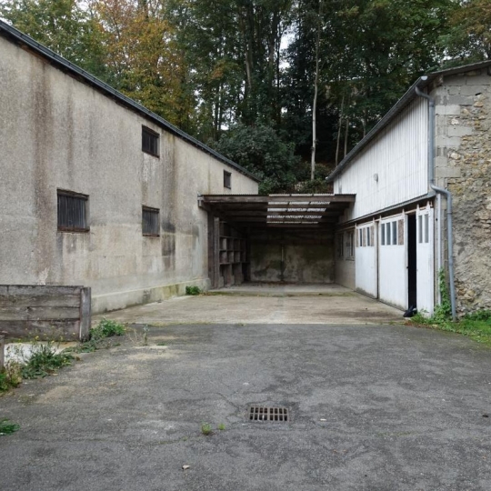  A.C.B.I. - AGENCES CHRISTINE BOYER IMMOBILIER : Garage / Parking | CHATEAUDUN (28200) | 200 m2 | 610 € 