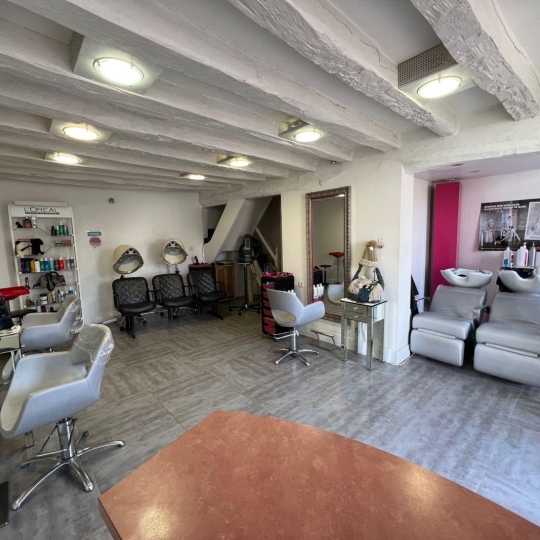  A.C.B.I. - AGENCES CHRISTINE BOYER IMMOBILIER : Local / Bureau | OUZOUER-LE-MARCHE (41240) | 30 m2 | 87 000 € 