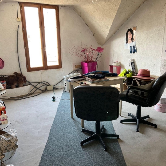  A.C.B.I. - AGENCES CHRISTINE BOYER IMMOBILIER : Office | OUZOUER-LE-MARCHE (41240) | 30 m2 | 87 000 € 