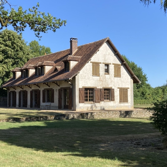  A.C.B.I. - AGENCES CHRISTINE BOYER IMMOBILIER : House | VENDOME (41100) | 290 m2 | 451 500 € 