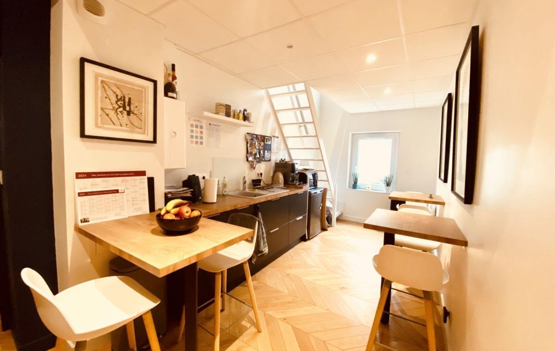 A.C.B.I. - AGENCES CHRISTINE BOYER IMMOBILIER : Immeuble | VENDOME (41100) | 73 m2 | 950 € 