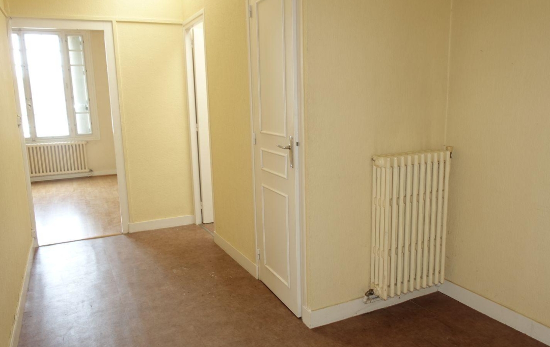 A.C.B.I. - AGENCES CHRISTINE BOYER IMMOBILIER : Appartement | OUZOUER-LE-MARCHE (41240) | 77 m2 | 62 648 € 
