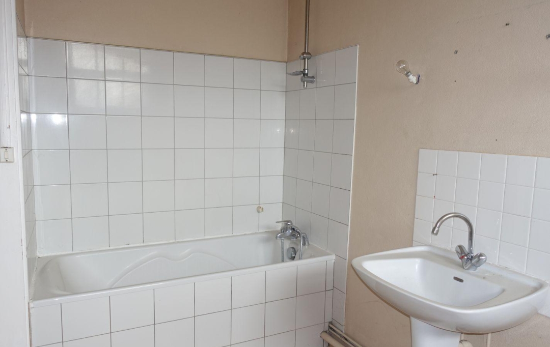 A.C.B.I. - AGENCES CHRISTINE BOYER IMMOBILIER : Appartement | OUZOUER-LE-MARCHE (41240) | 77 m2 | 62 648 € 