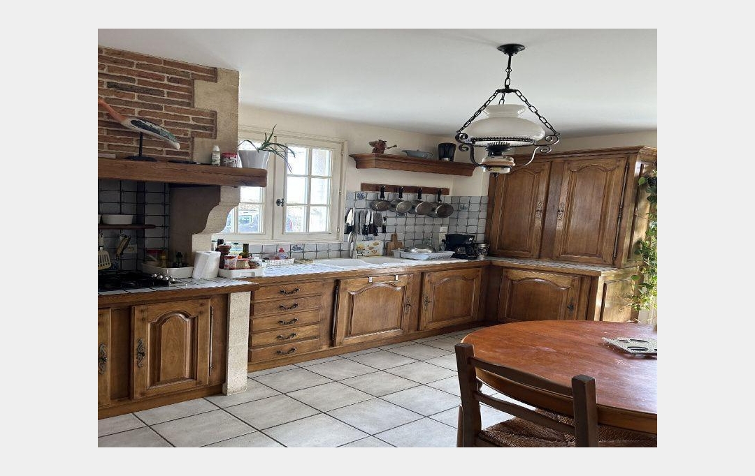 A.C.B.I. - AGENCES CHRISTINE BOYER IMMOBILIER : House | VENDOME (41100) | 218 m2 | 409 000 € 