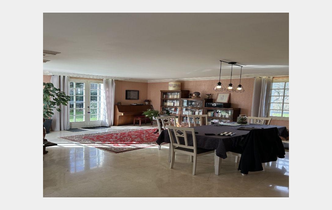 A.C.B.I. - AGENCES CHRISTINE BOYER IMMOBILIER : House | VENDOME (41100) | 218 m2 | 409 000 € 