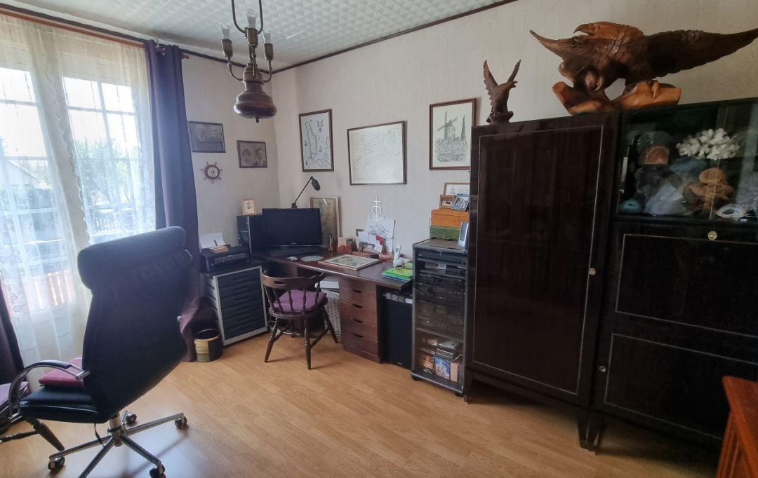 A.C.B.I. - AGENCES CHRISTINE BOYER IMMOBILIER : House | VENDOME (41100) | 147 m2 | 220 000 € 
