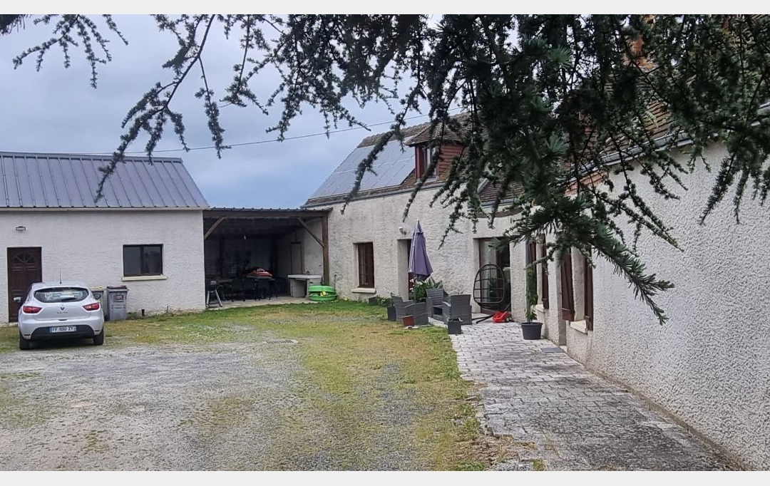 A.C.B.I. - AGENCES CHRISTINE BOYER IMMOBILIER : House | VENDOME (41100) | 177 m2 | 222 000 € 