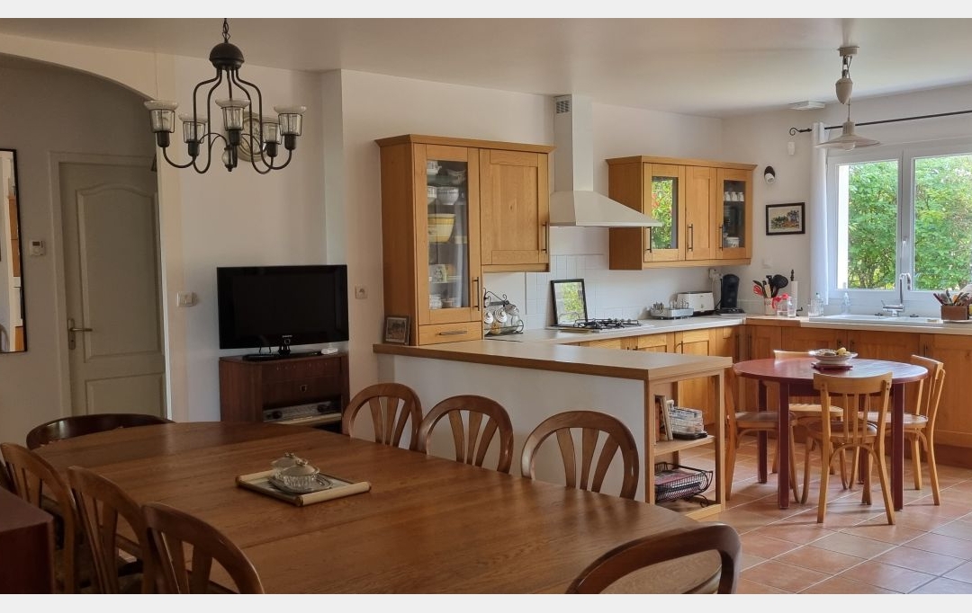 A.C.B.I. - AGENCES CHRISTINE BOYER IMMOBILIER : House | VENDOME (41100) | 153 m2 | 335 000 € 