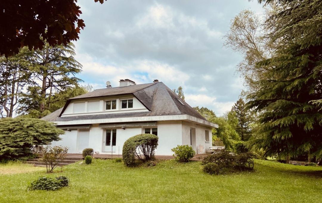 A.C.B.I. - AGENCES CHRISTINE BOYER IMMOBILIER : House | VENDOME (41100) | 104 m2 | 189 000 € 