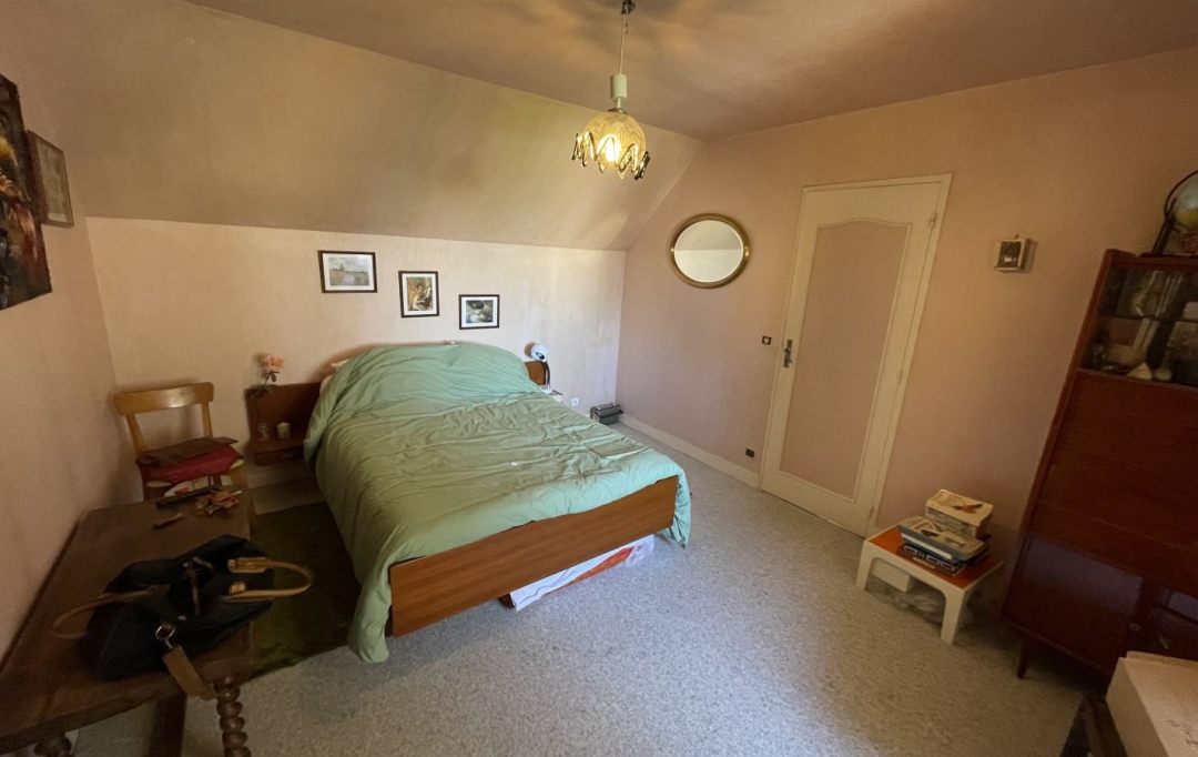 A.C.B.I. - AGENCES CHRISTINE BOYER IMMOBILIER : House | VENDOME (41100) | 117 m2 | 158 000 € 