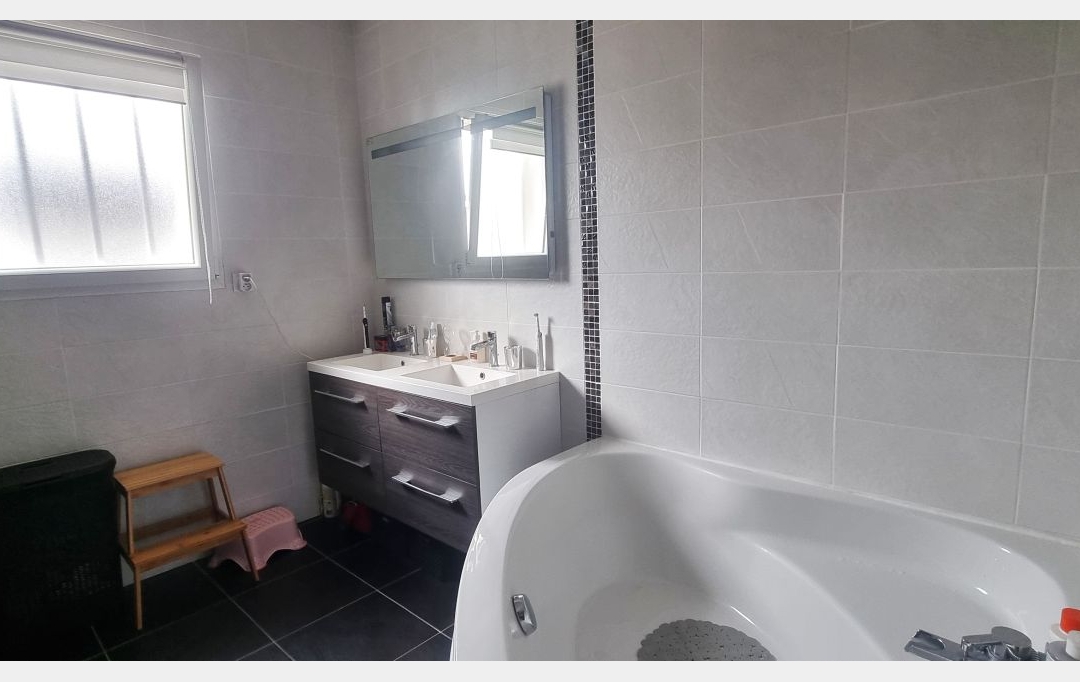 A.C.B.I. - AGENCES CHRISTINE BOYER IMMOBILIER : House | VENDOME (41100) | 120 m2 | 272 000 € 