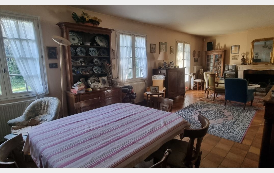 A.C.B.I. - AGENCES CHRISTINE BOYER IMMOBILIER : House | VENDOME (41100) | 161 m2 | 241 500 € 