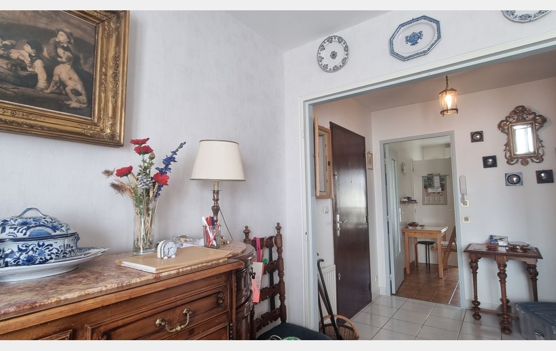 A.C.B.I. - AGENCES CHRISTINE BOYER IMMOBILIER : Apartment | VENDOME (41100) | 82 m2 | 183 750 € 