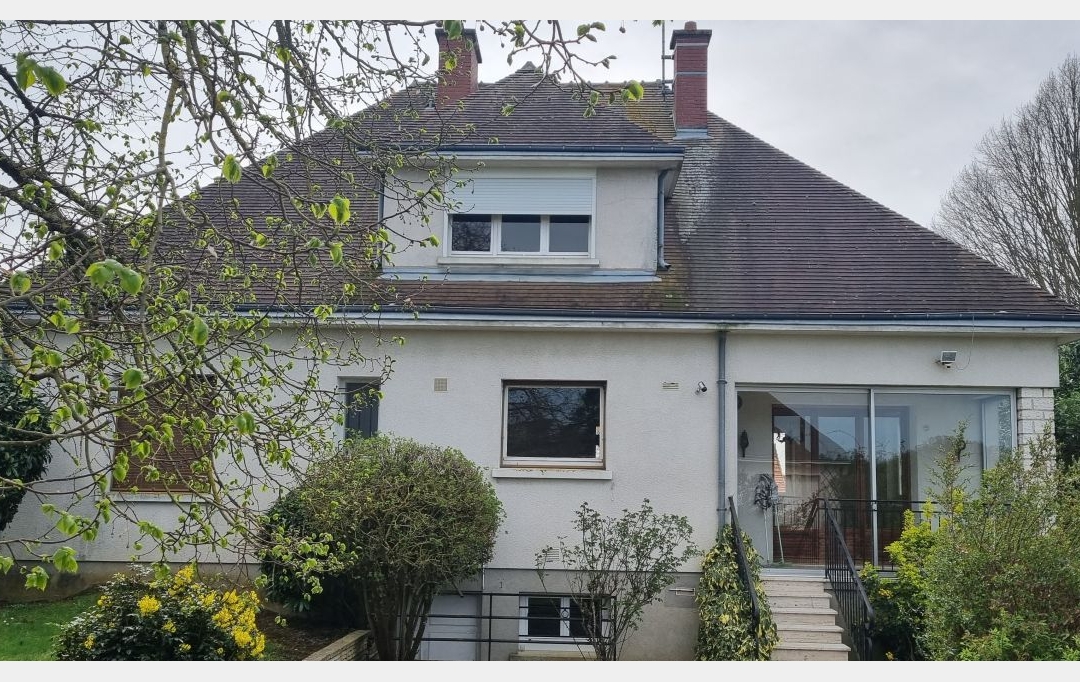 A.C.B.I. - AGENCES CHRISTINE BOYER IMMOBILIER : House | VENDOME (41100) | 141 m2 | 273 000 € 