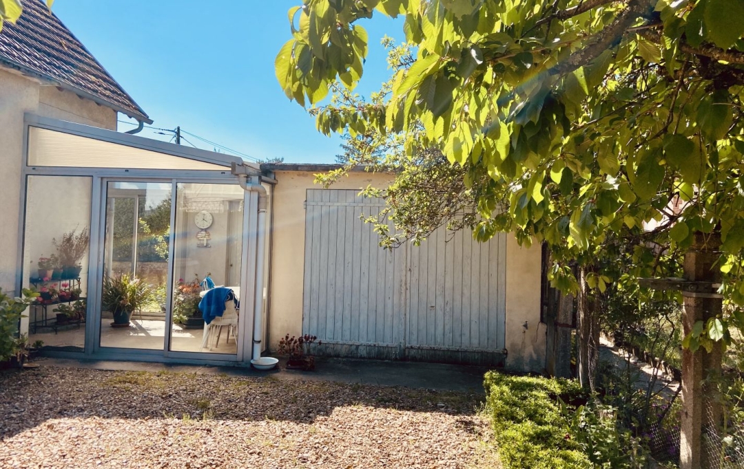 A.C.B.I. - AGENCES CHRISTINE BOYER IMMOBILIER : House | VENDOME (41100) | 105 m2 | 189 000 € 