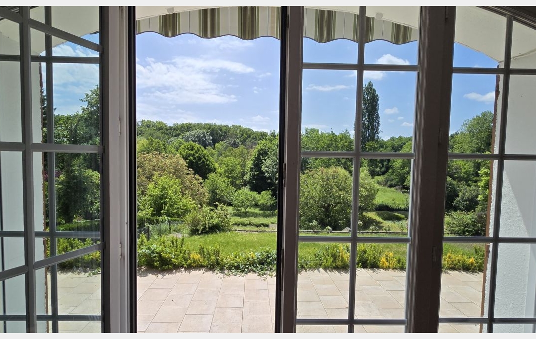 A.C.B.I. - AGENCES CHRISTINE BOYER IMMOBILIER : House | VENDOME (41100) | 162 m2 | 265 000 € 