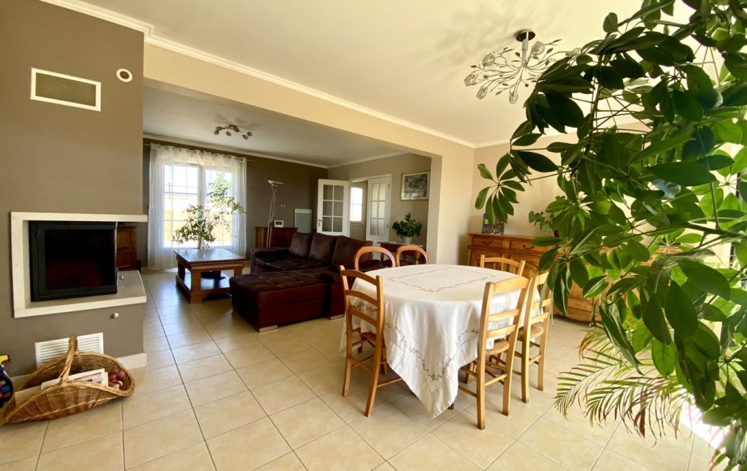 A.C.B.I. - AGENCES CHRISTINE BOYER IMMOBILIER : House | VENDOME (41100) | 198 m2 | 410 800 € 
