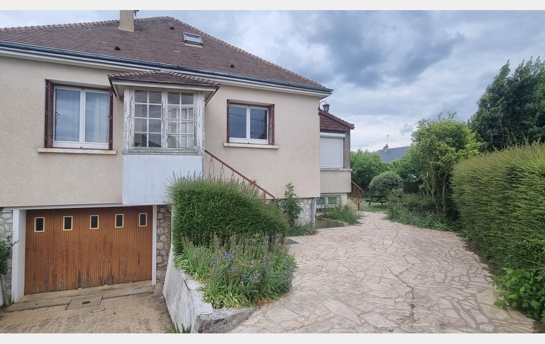 A.C.B.I. - AGENCES CHRISTINE BOYER IMMOBILIER : House | VENDOME (41100) | 117 m2 | 168 000 € 