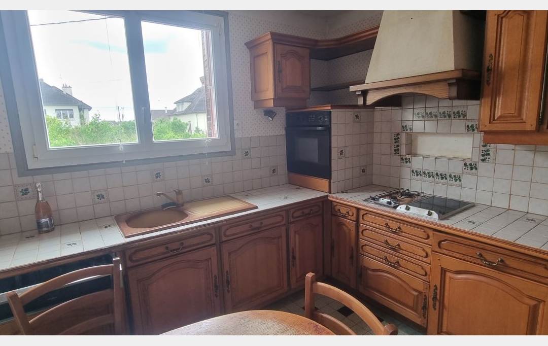 A.C.B.I. - AGENCES CHRISTINE BOYER IMMOBILIER : House | VENDOME (41100) | 117 m2 | 168 000 € 