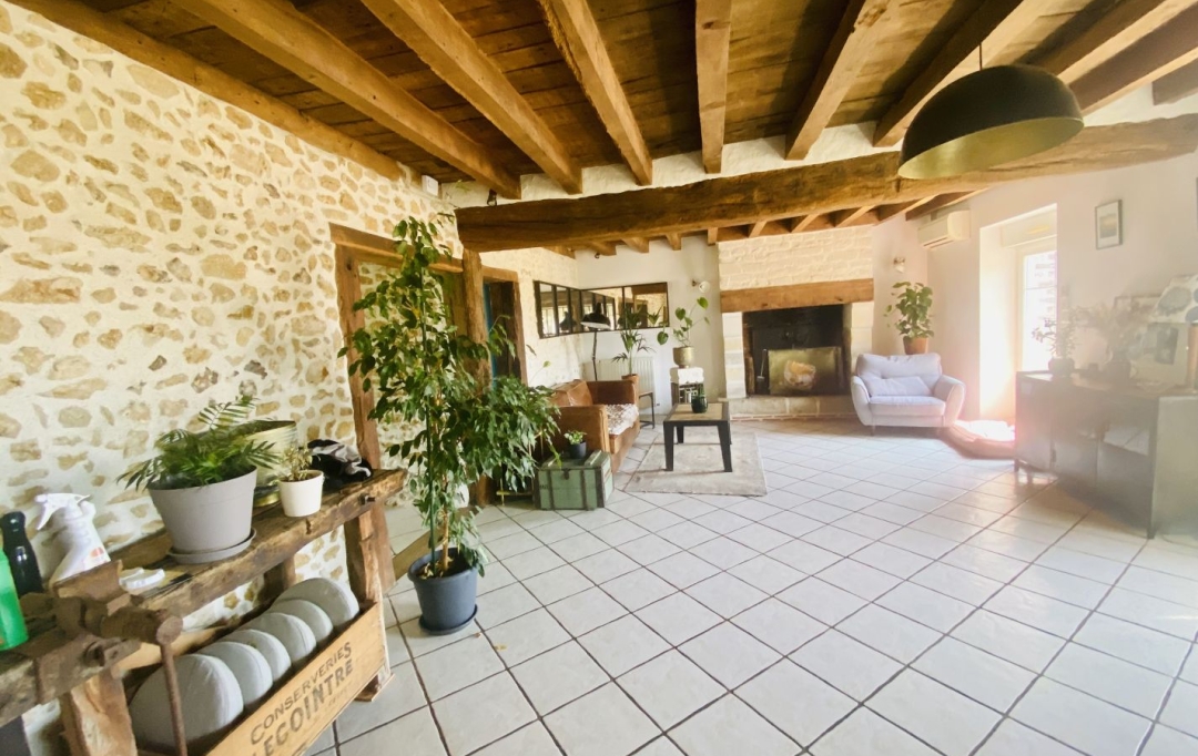 A.C.B.I. - AGENCES CHRISTINE BOYER IMMOBILIER : Maison / Villa | VENDOME (41100) | 198 m2 | 341 250 € 