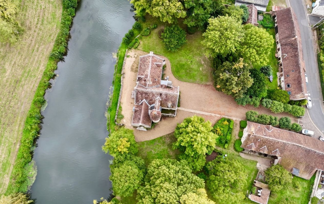 A.C.B.I. - AGENCES CHRISTINE BOYER IMMOBILIER : House | VENDOME (41100) | 431 m2 | 598 000 € 