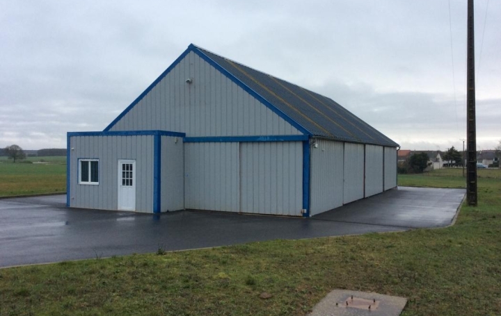  A.C.B.I. - AGENCES CHRISTINE BOYER IMMOBILIER Local / Bureau | OUCQUES LA NOUVELLE (41290) | 226 m2 | 157 000 € 