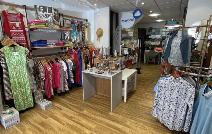 Local commercial OUZOUER-LE-MARCHE 168 m2 168 000 € Local commercial OUZOUER-LE-MARCHE 168 m2 168 000 €