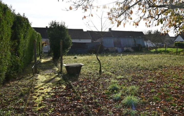 Terrain COULOMMIERS-LA-TOUR 33 500 € Terrain COULOMMIERS-LA-TOUR 33 500 €