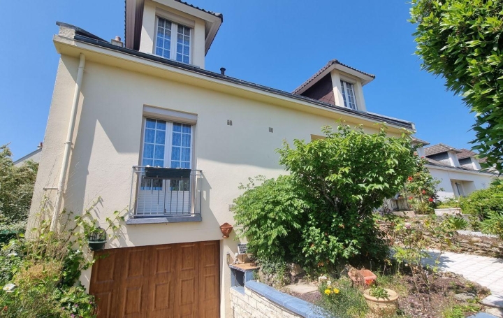 Maison VENDOME 147 m2 220 000 € Maison VENDOME 147 m2 220 000 €