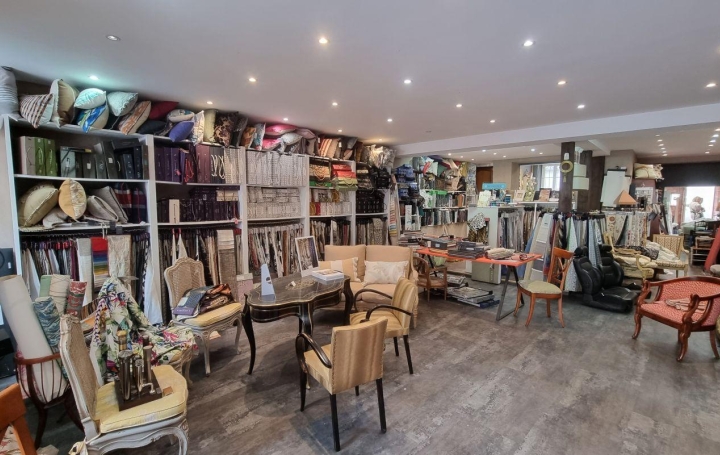 A.C.B.I. - AGENCES CHRISTINE BOYER IMMOBILIER Building | VENDOME (41100) | 431 m2 | 655 200 € 