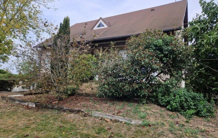 Maison de village VENDOME 120 m2 168 000 € Maison de village VENDOME 120 m2 168 000 €