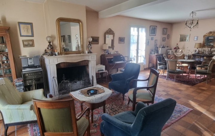 Maison VENDOME 161 m2 241 500 € Maison VENDOME 161 m2 241 500 €