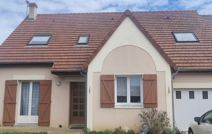Maison VENDOME 130 m2 267 000 € Maison VENDOME 130 m2 267 000 €