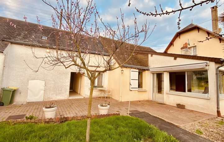 Maison MONTOIRE-SUR-LE-LOIR 70 m2 138 000 € Maison MONTOIRE-SUR-LE-LOIR 70 m2 138 000 €